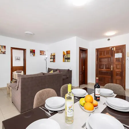 Blanca Villa *